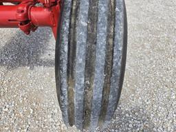IH 1206 Diesel tractor