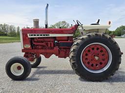 IH 1206 Diesel tractor