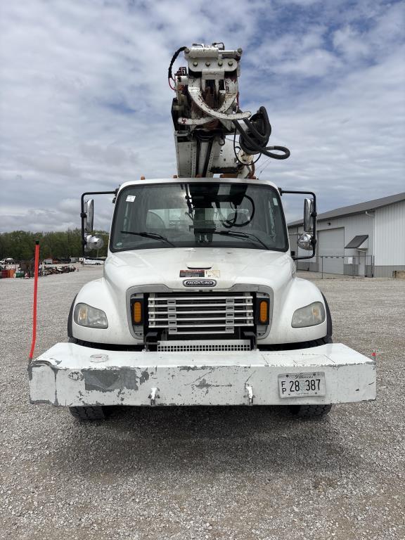 2005 Freightliner M2 VUT