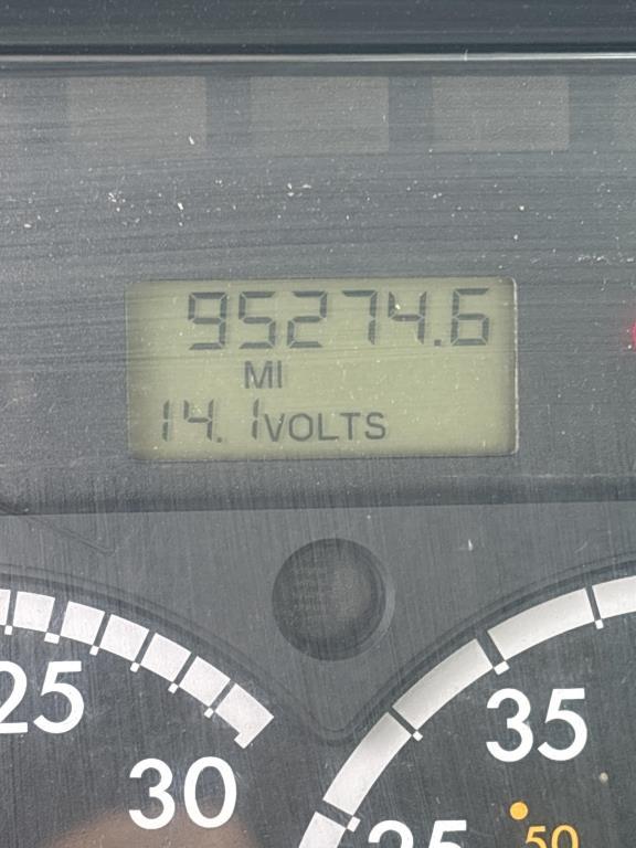 2005 Freightliner M2 VUT