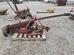 IH 1300 Sickle Bar Mower *