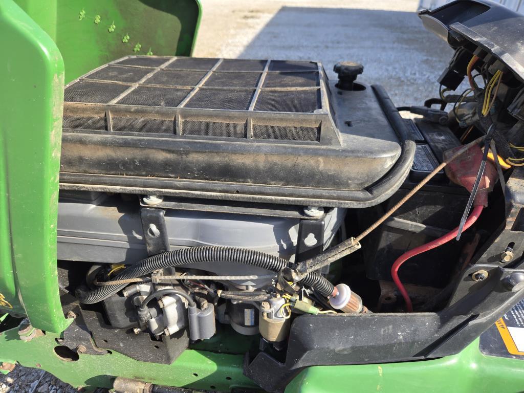 John Deere 345 +