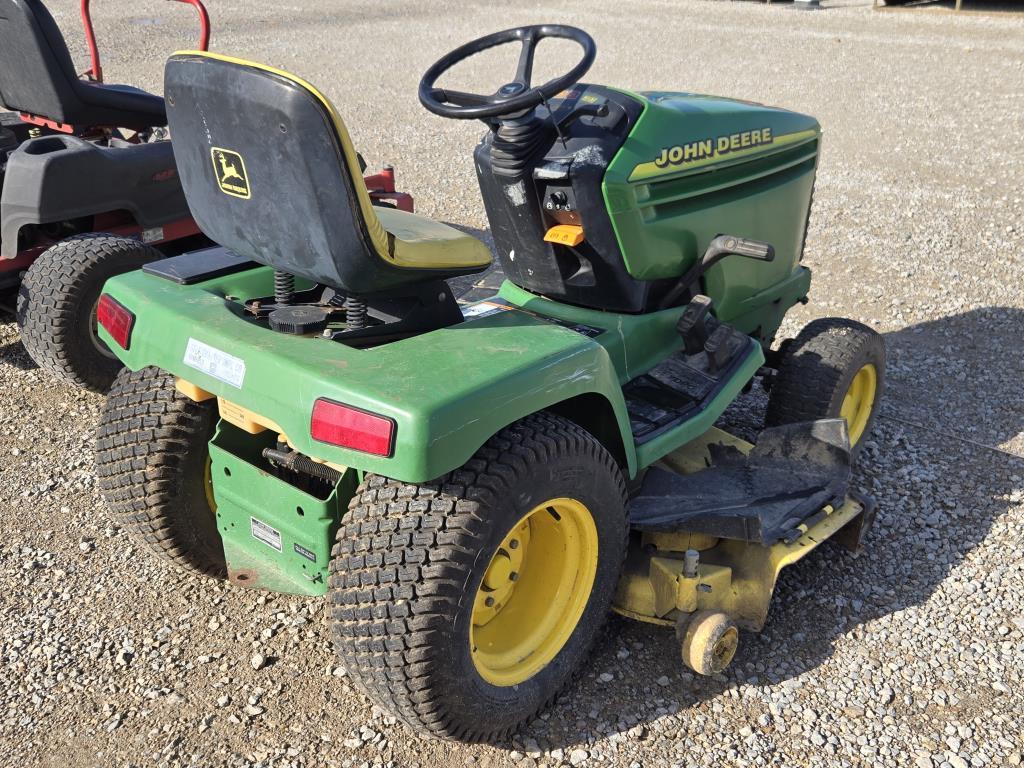 John Deere 345 +