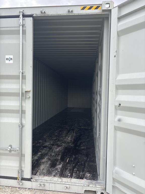 40 FT Container +