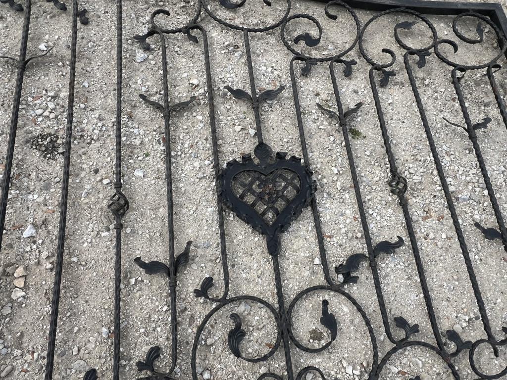 Iron Gates (15' 4") +