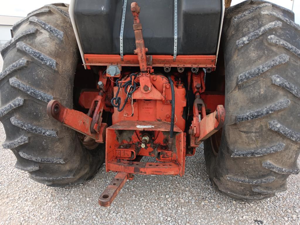 Case 1370 tractor *