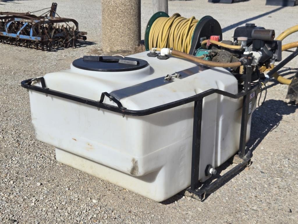 Lesco 200 Gal Gas Powered Sprayer +