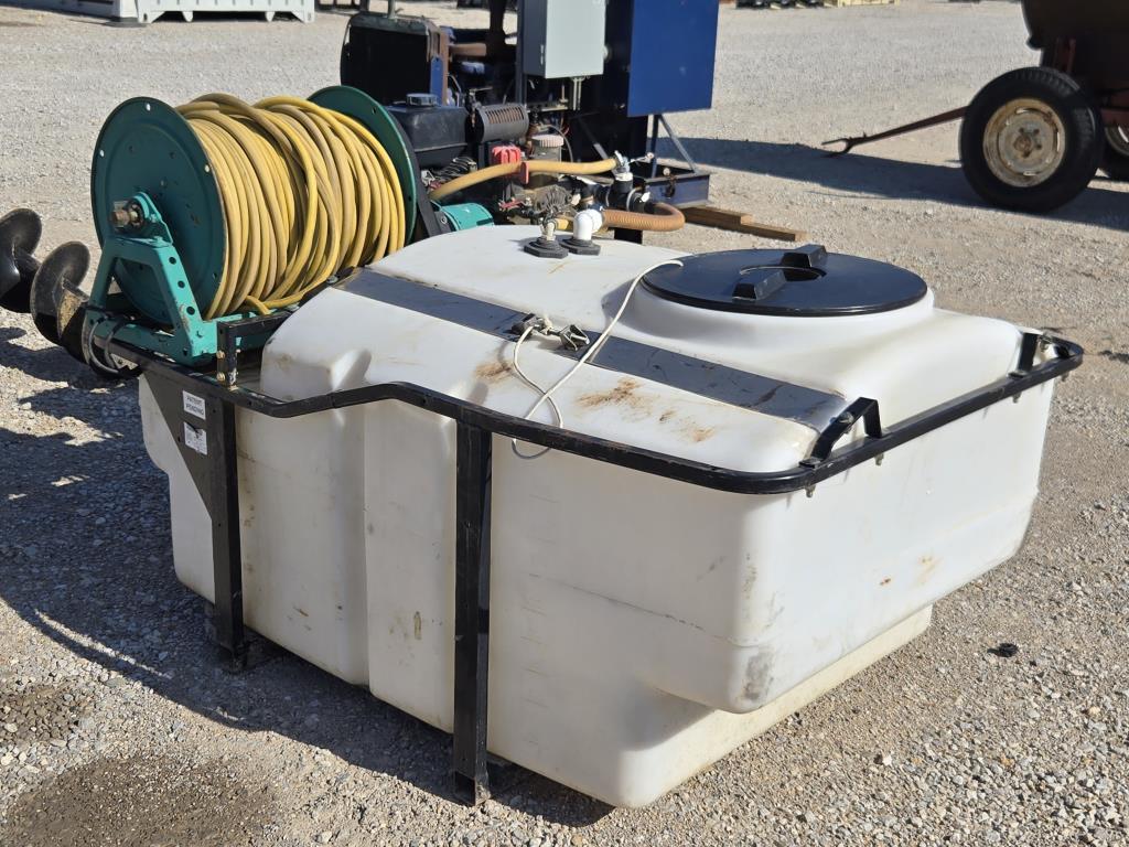Lesco 200 Gal Gas Powered Sprayer +