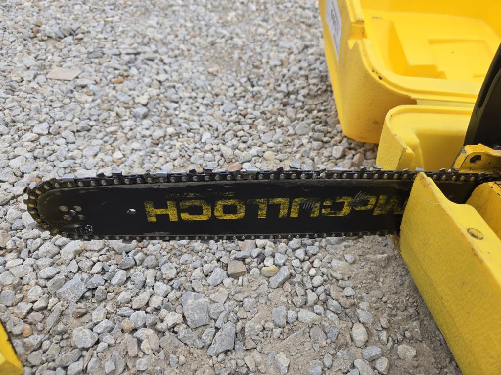 McCollugh Gas Chainsaw