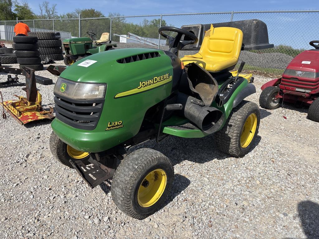 John Deere L130
