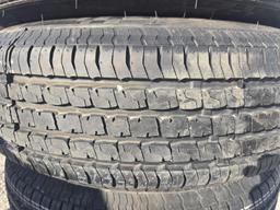 Tires: ST225/75/R15 (4)