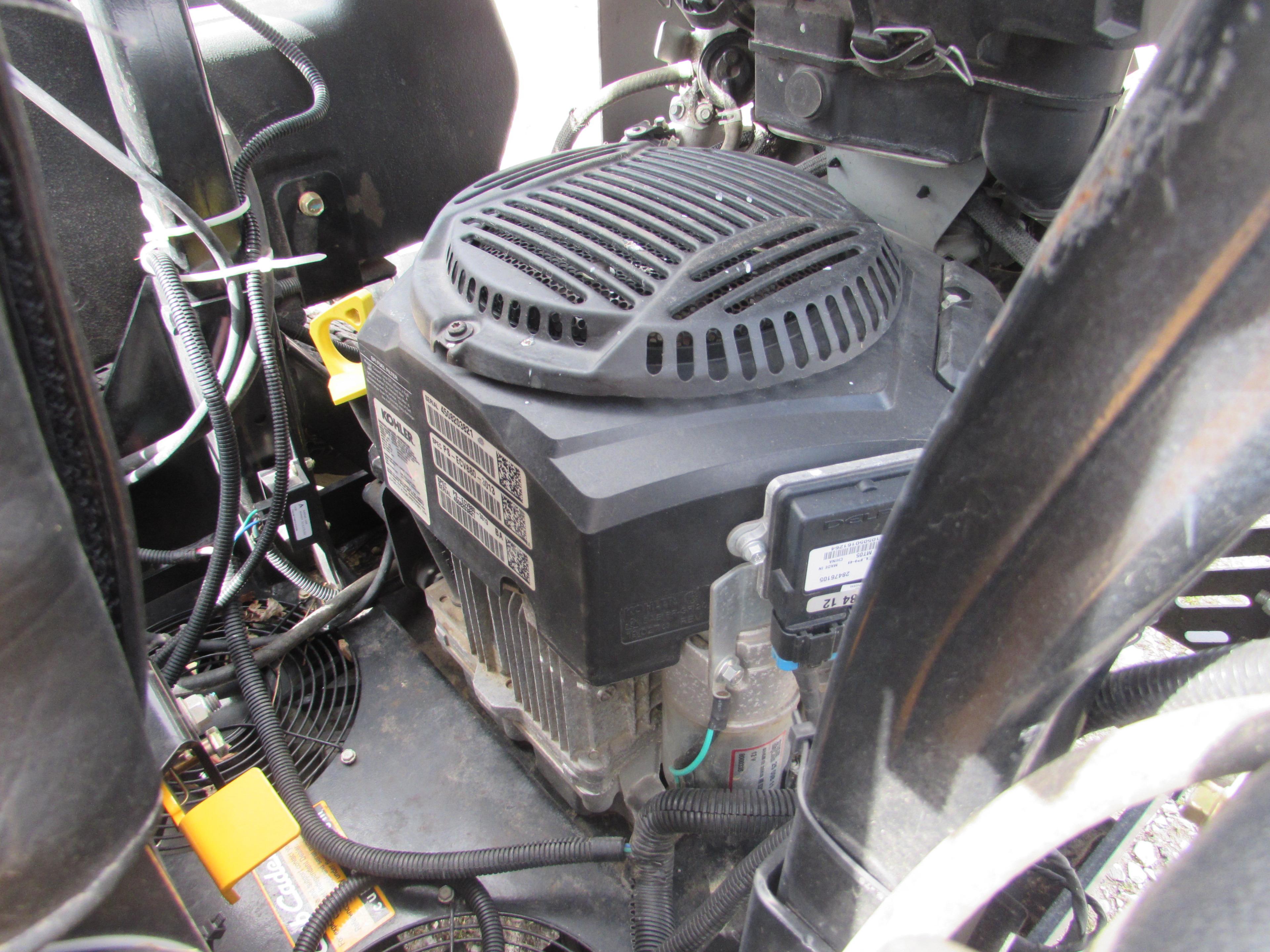 Cub Cadet Commercial Tank SZ