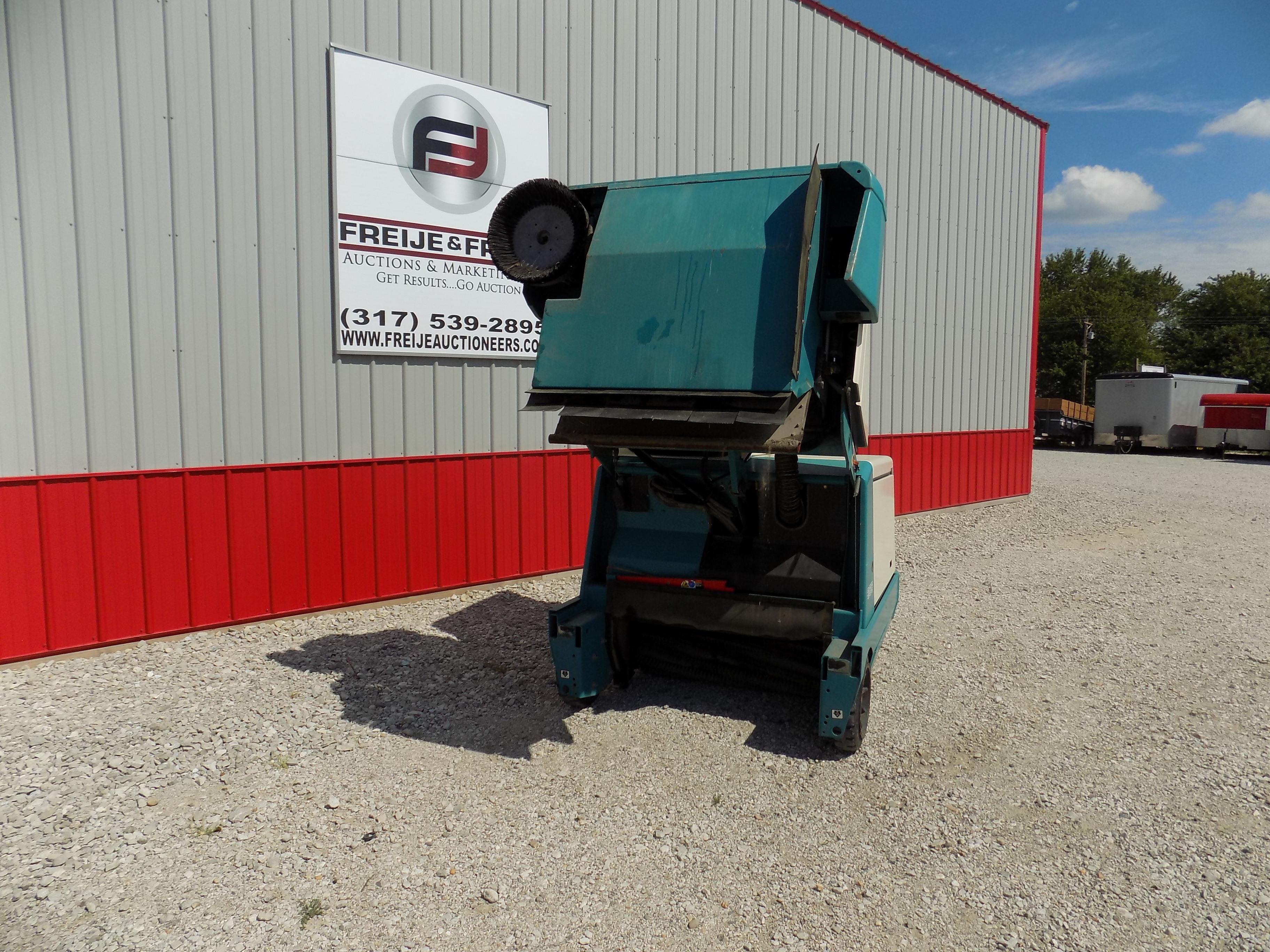 Tennant 355 Sweeper Hours Showing: 344