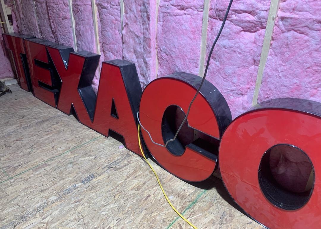 Large TEXACO Block Letters Red