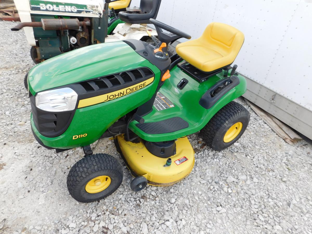 John Deere D110 AS IS DOES NOT RUN