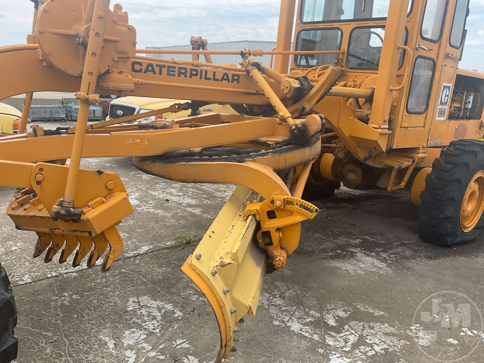 CATERPILLAR 120 MOTORGRADER SN: 10R2580