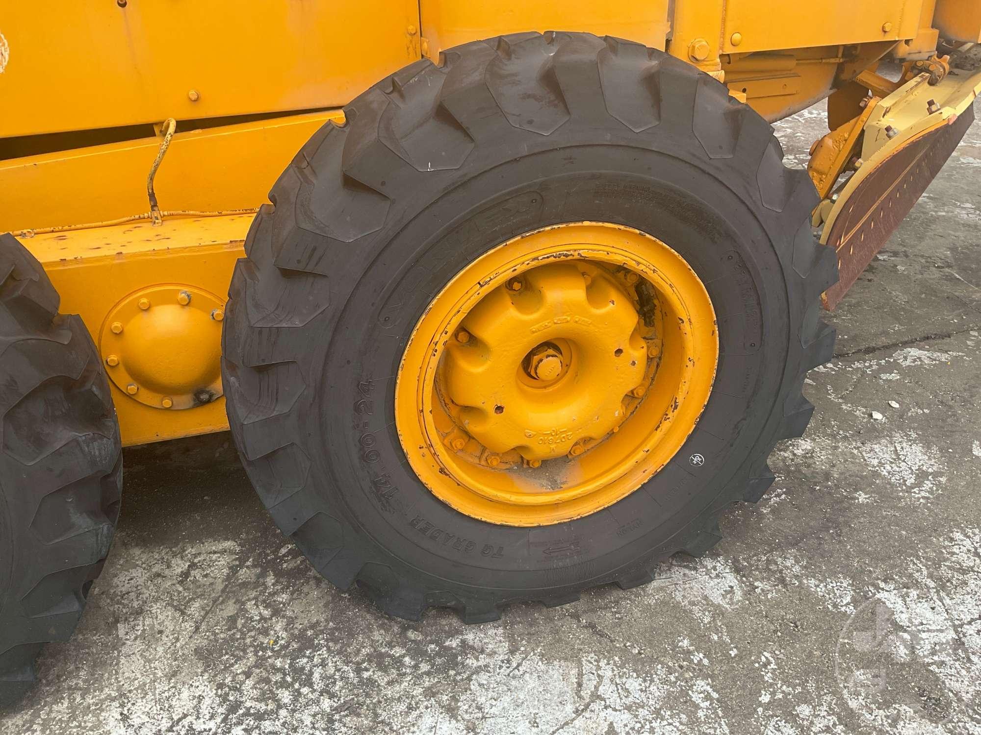 CATERPILLAR 120 MOTORGRADER SN: 10R2580