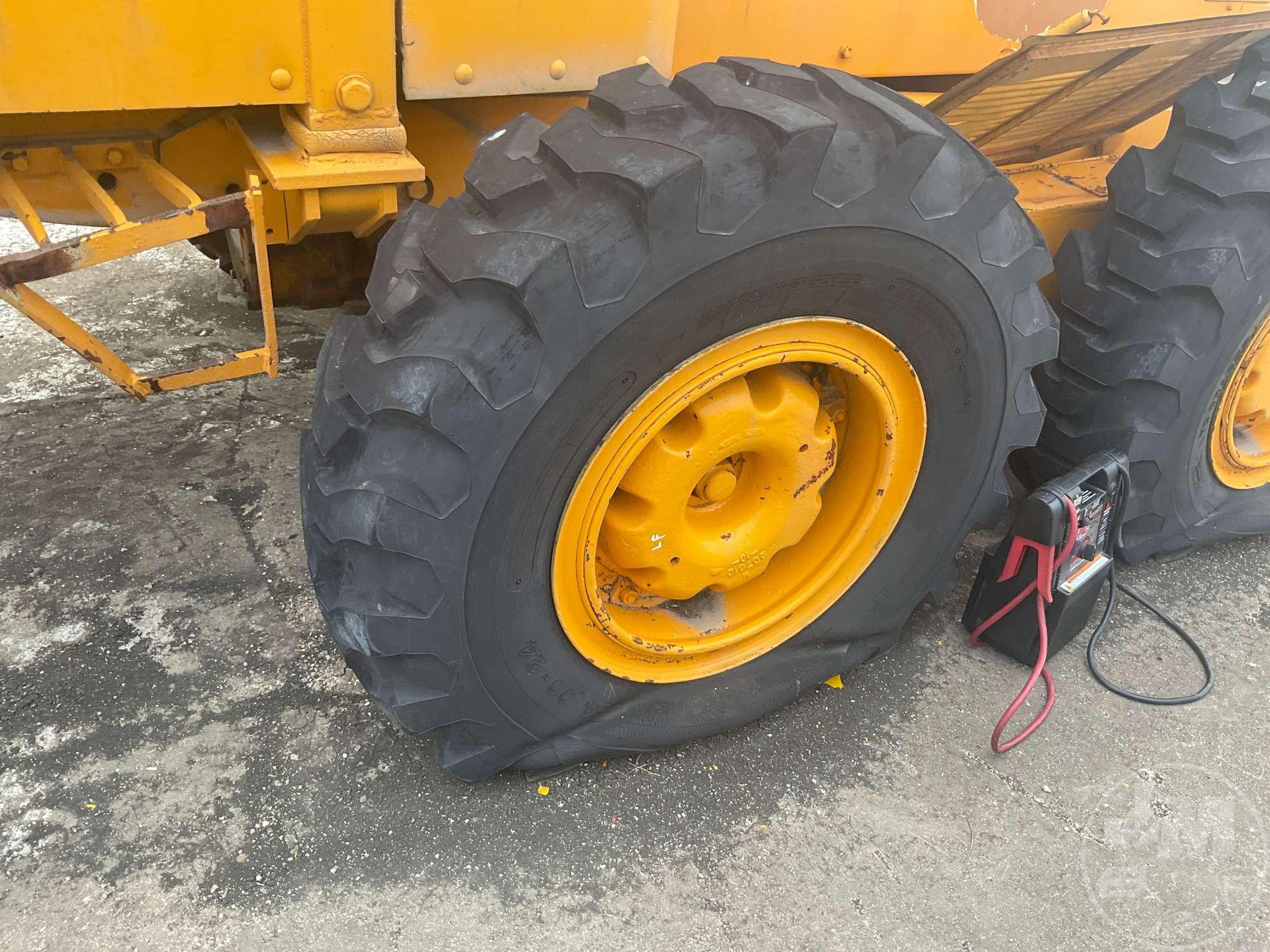 CATERPILLAR 120 MOTORGRADER SN: 10R2580