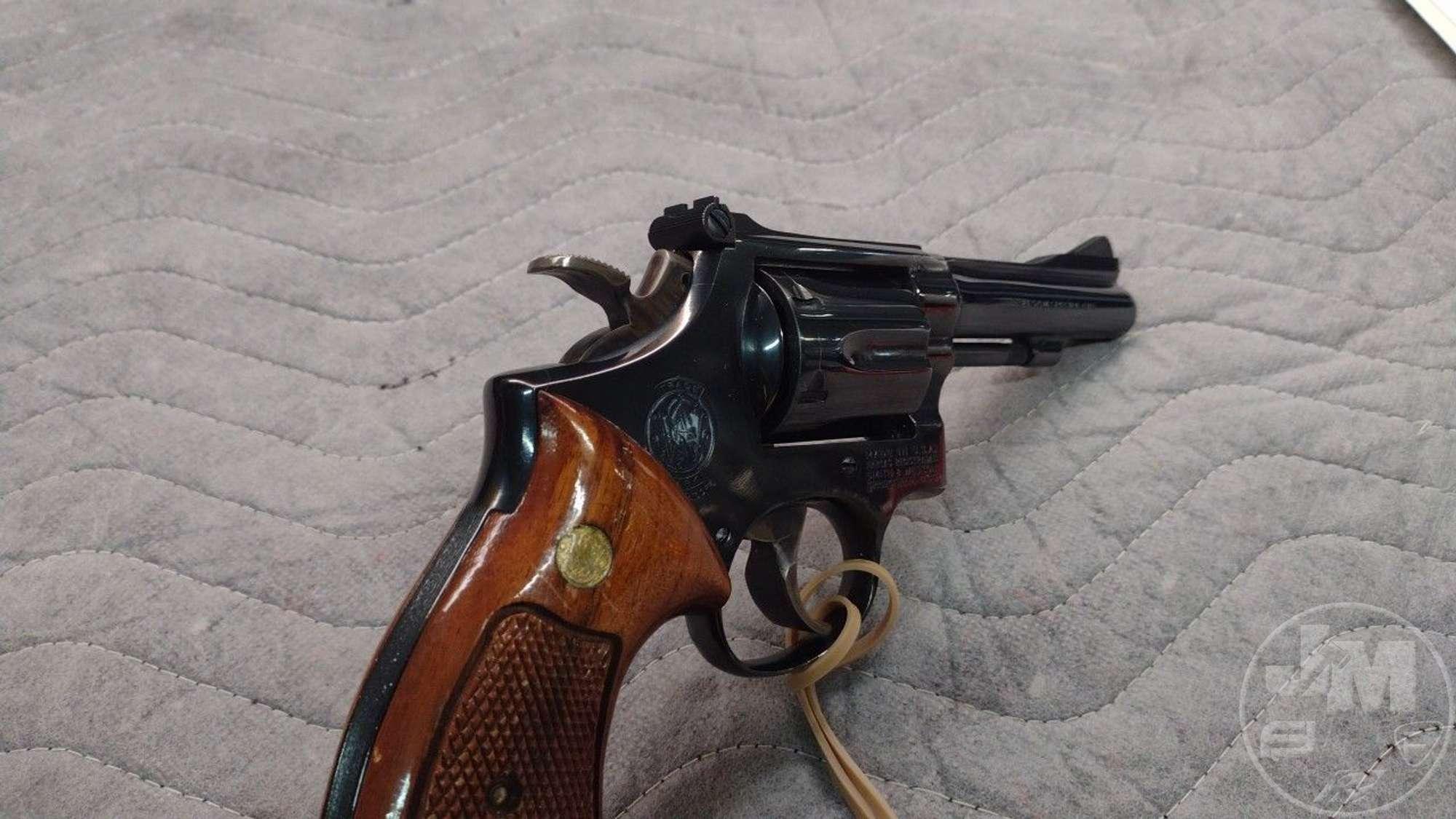 SMITH & WESSON MODEL 15-3 .38 SPECIAL