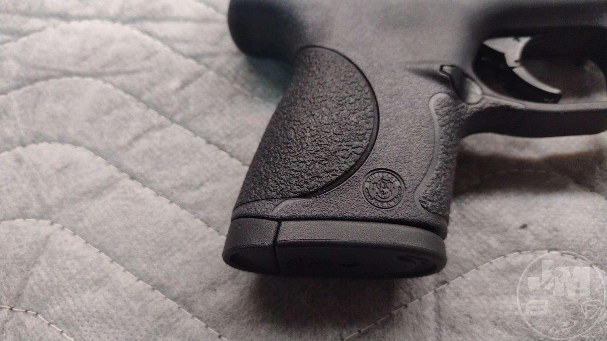 SMITH & WESSON MODEL M&P 9 C 9MM
