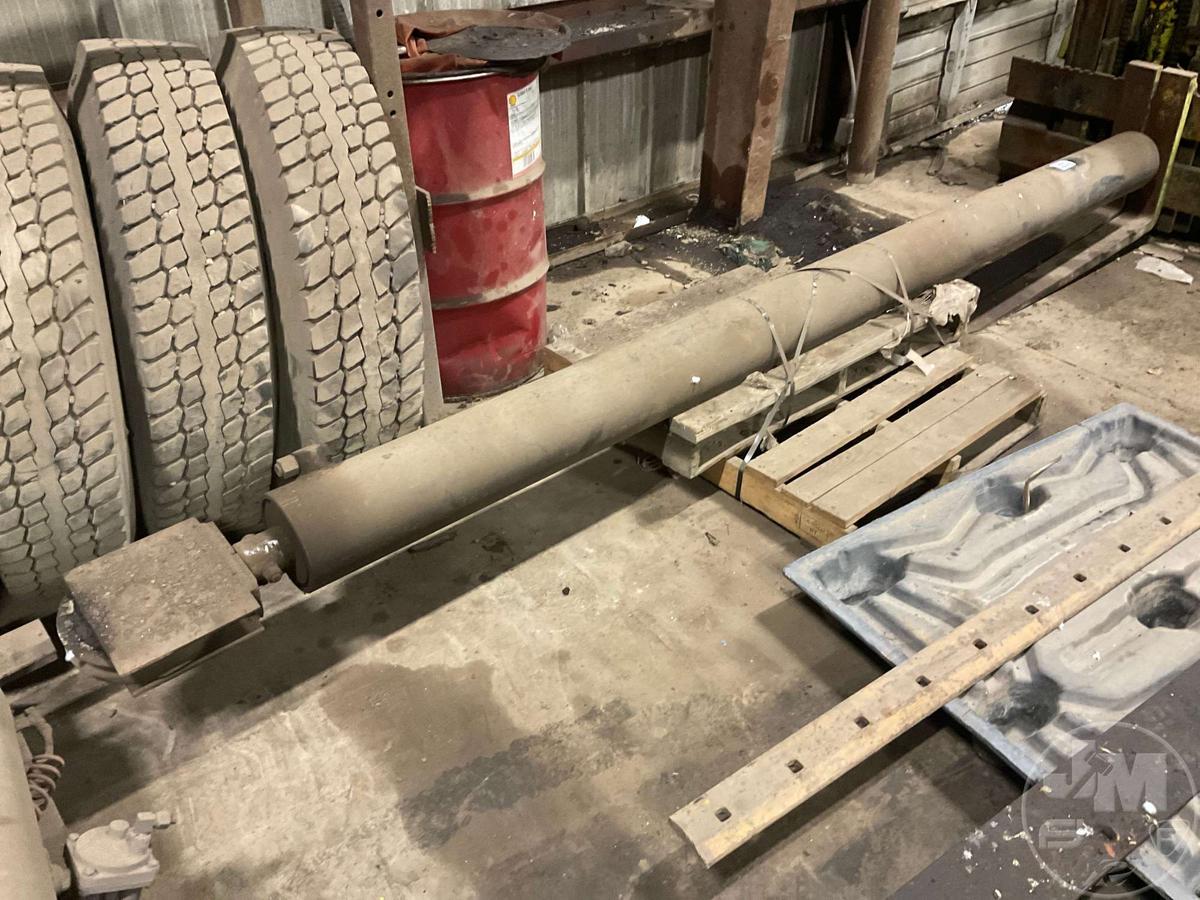 ROLL OFF TRUCK MAIN CYLINDER, 124”...... LONG X 8”...... DIAMETER