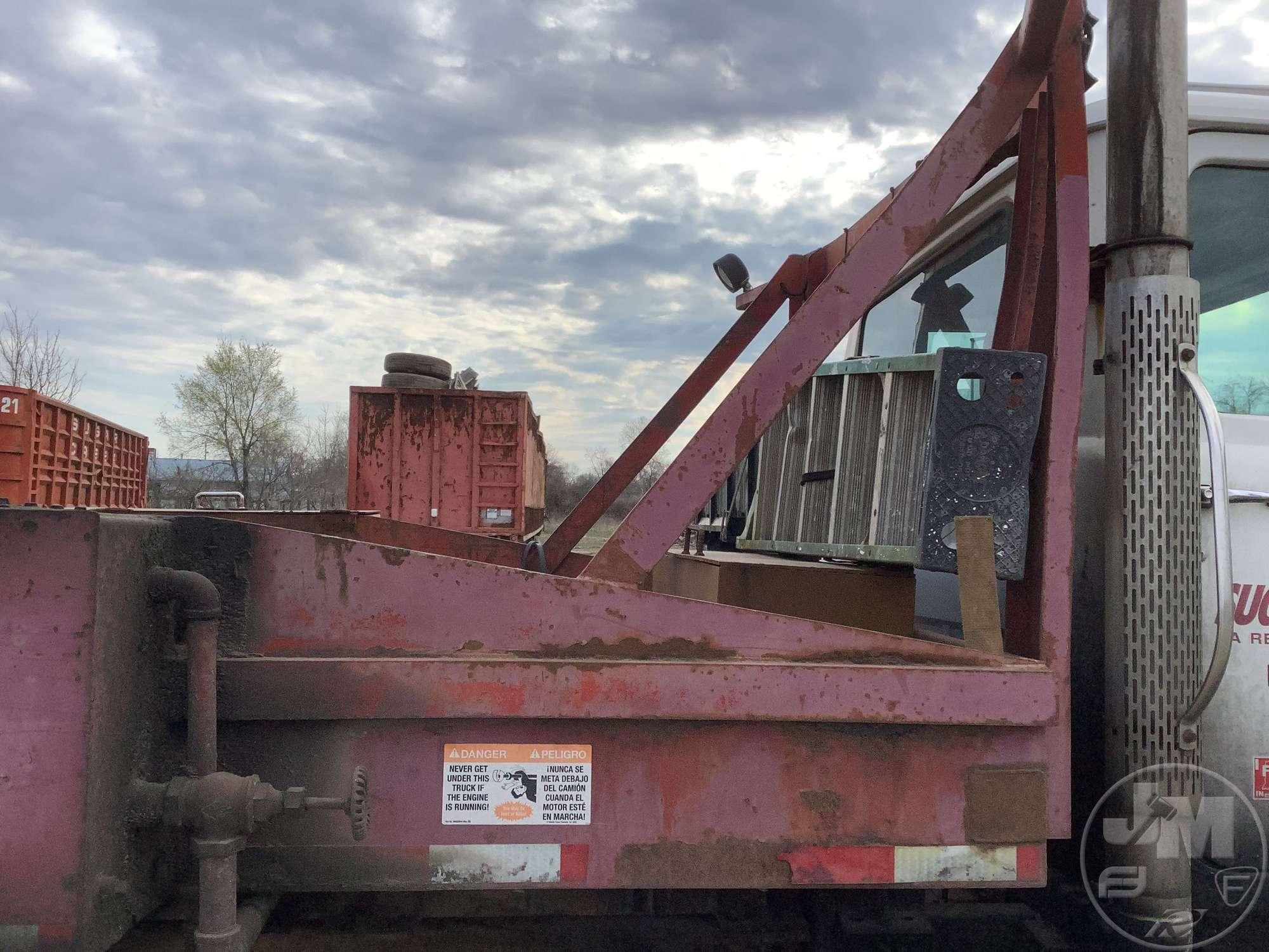 1996 MACK DM T/A VIN: 1M2B209CXTM017820