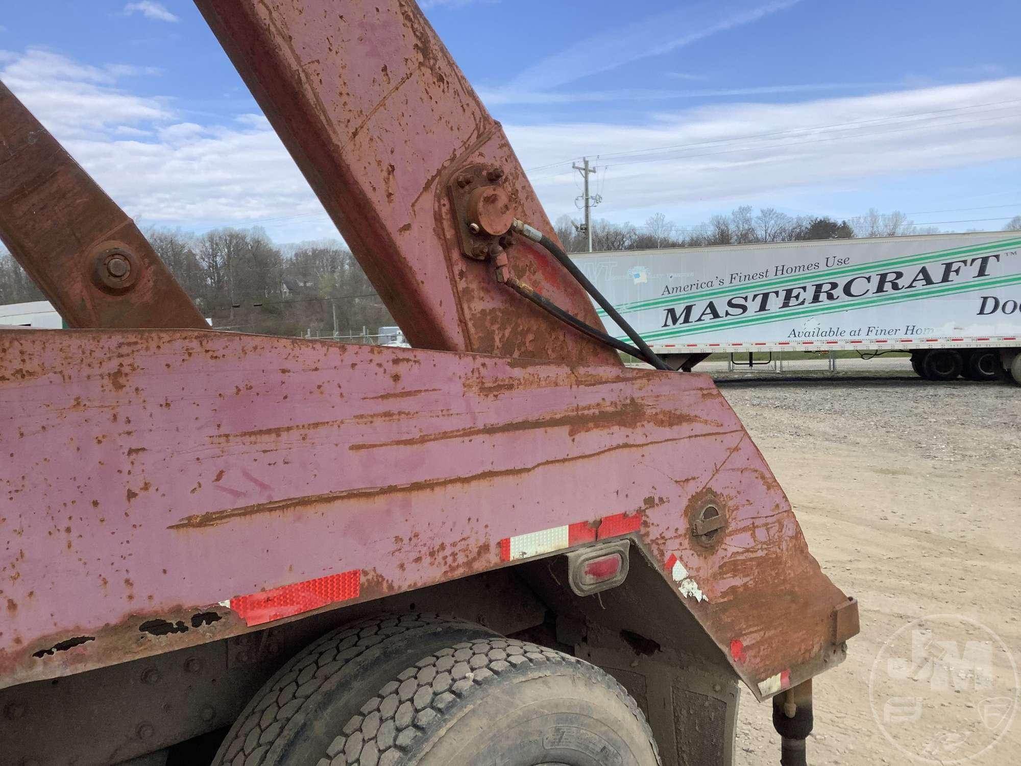 1996 MACK DM T/A VIN: 1M2B209CXTM017820