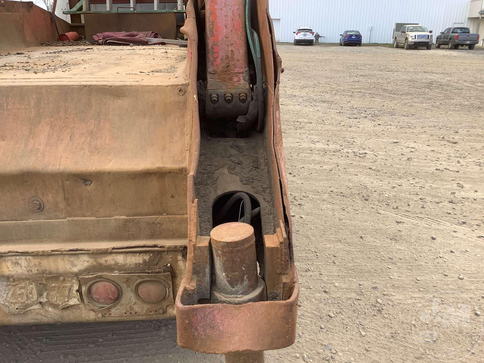 1996 MACK DM T/A VIN: 1M2B209CXTM017820