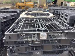 PLASTIC PALLETS, QTY OF 40