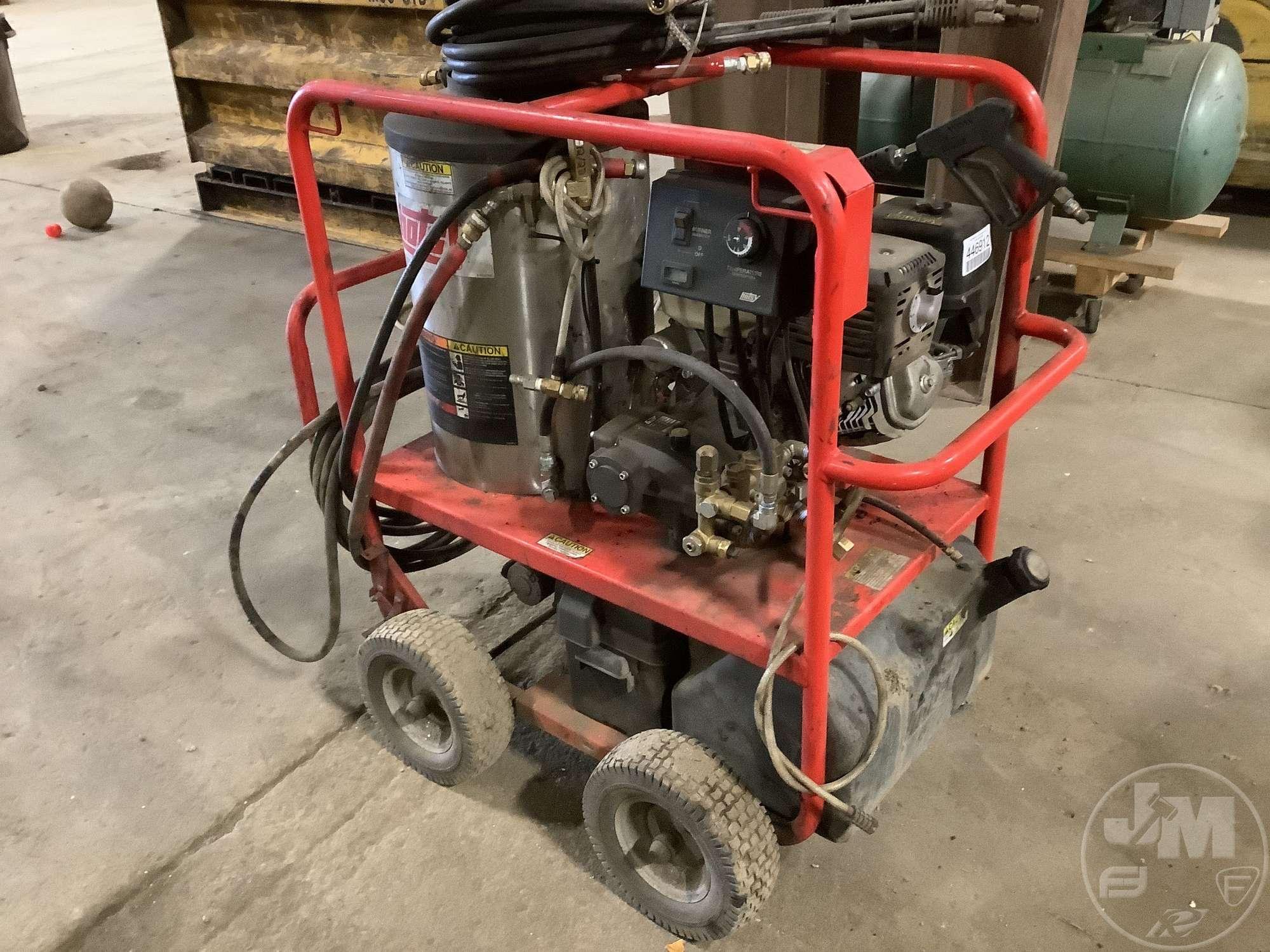 HOTSY 1075SSE PRESSURE WASHER SN: 11100120-167493