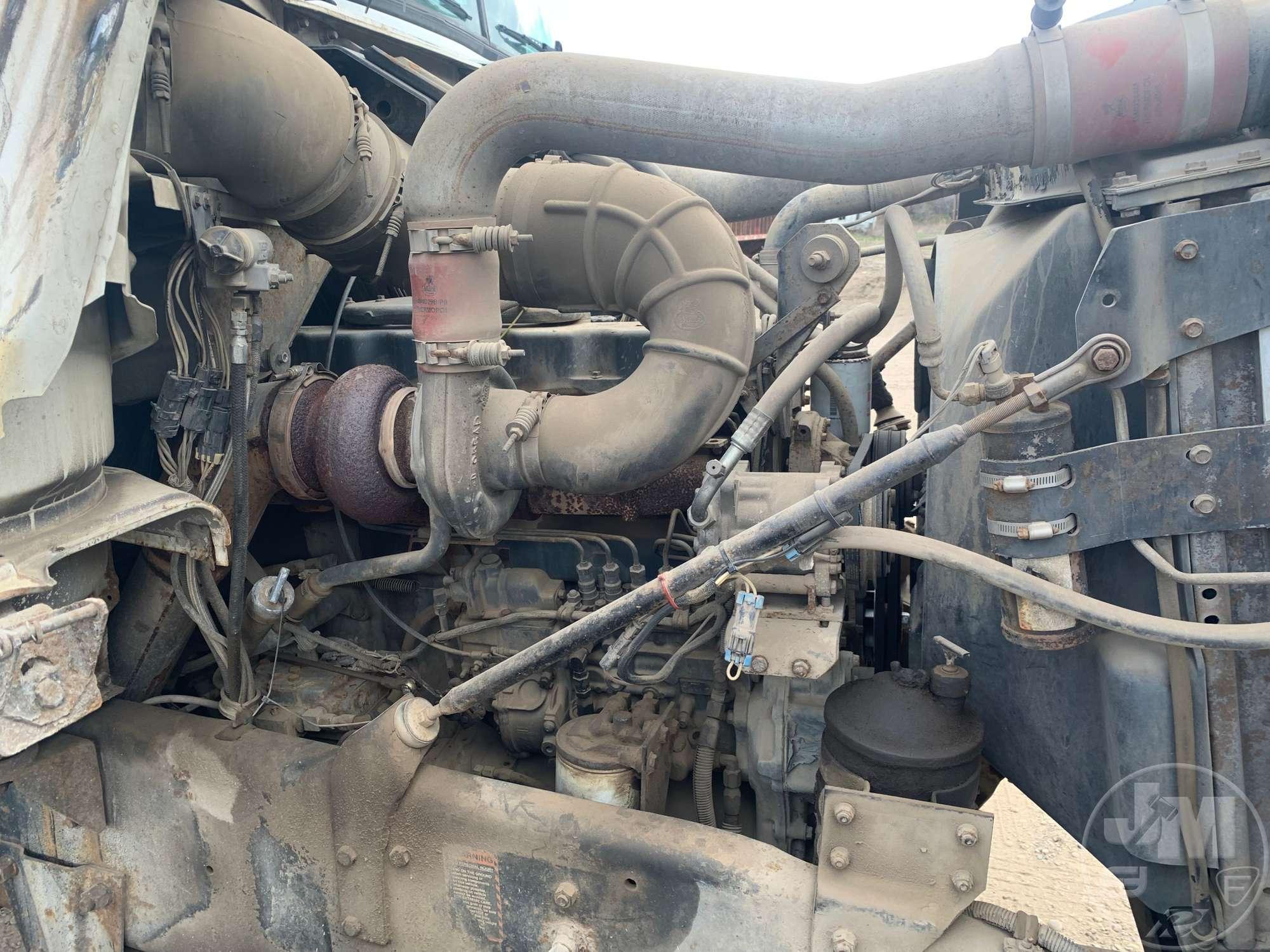1996 MACK DM T/A VIN: 1M2B209CXTM017820