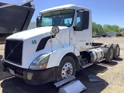 2012 VOLVO TRUCK VNL TANDEM AXLE DAY CAB TRUCK TRACTOR VIN: 4V4NC9EJ0CN542889