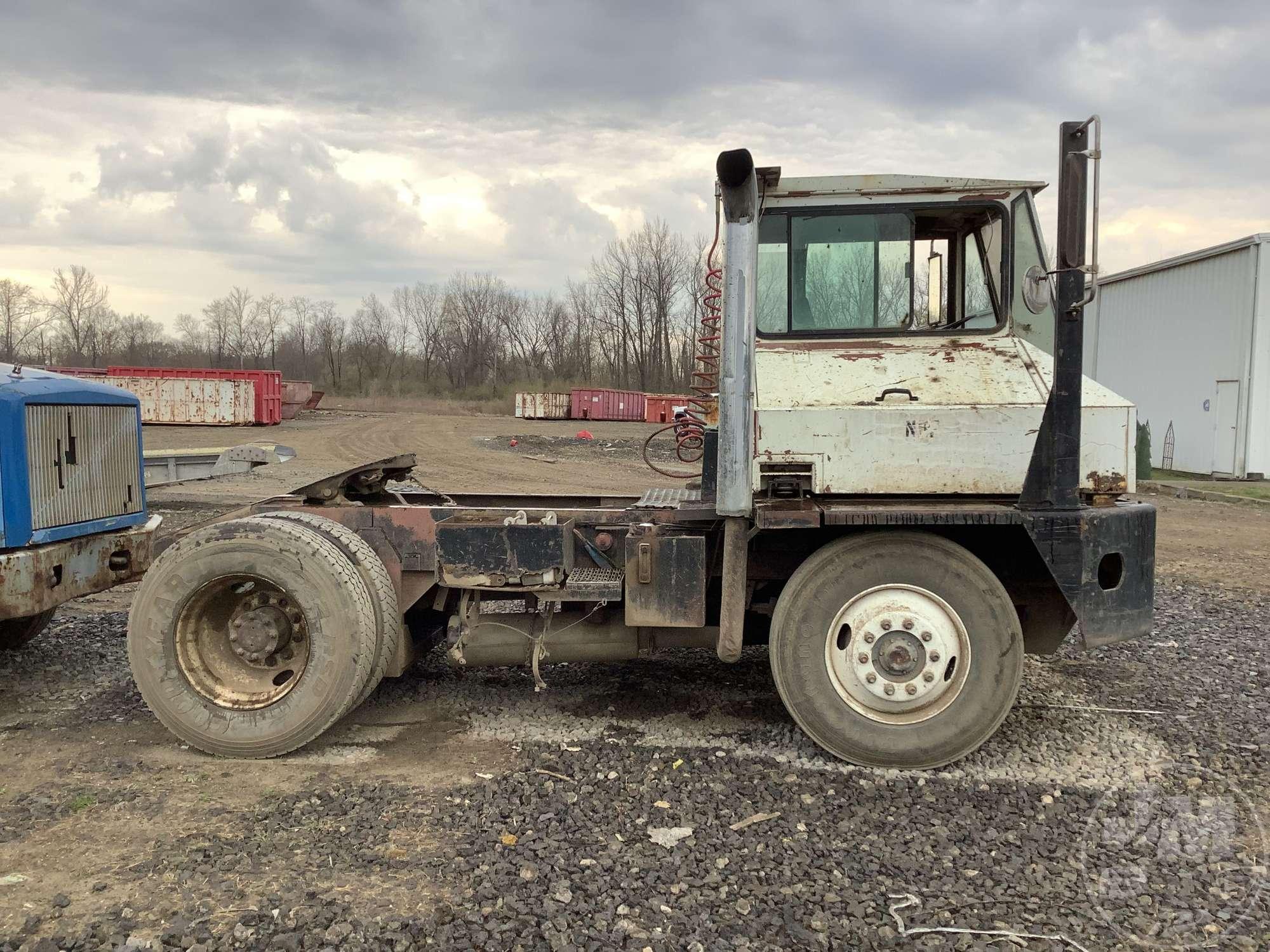 1982 SISU USA INC YARDER TRUCK SINGLE AXLE TOTER TRUCK VIN: T1E411C0SC1AA1272