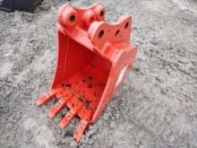 KUBOTA K7794 SN: B0128 18”...... TEETH BUCKET