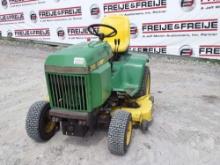 JOHN DEERE 318 RIDING MOWER SN: M00318X400925