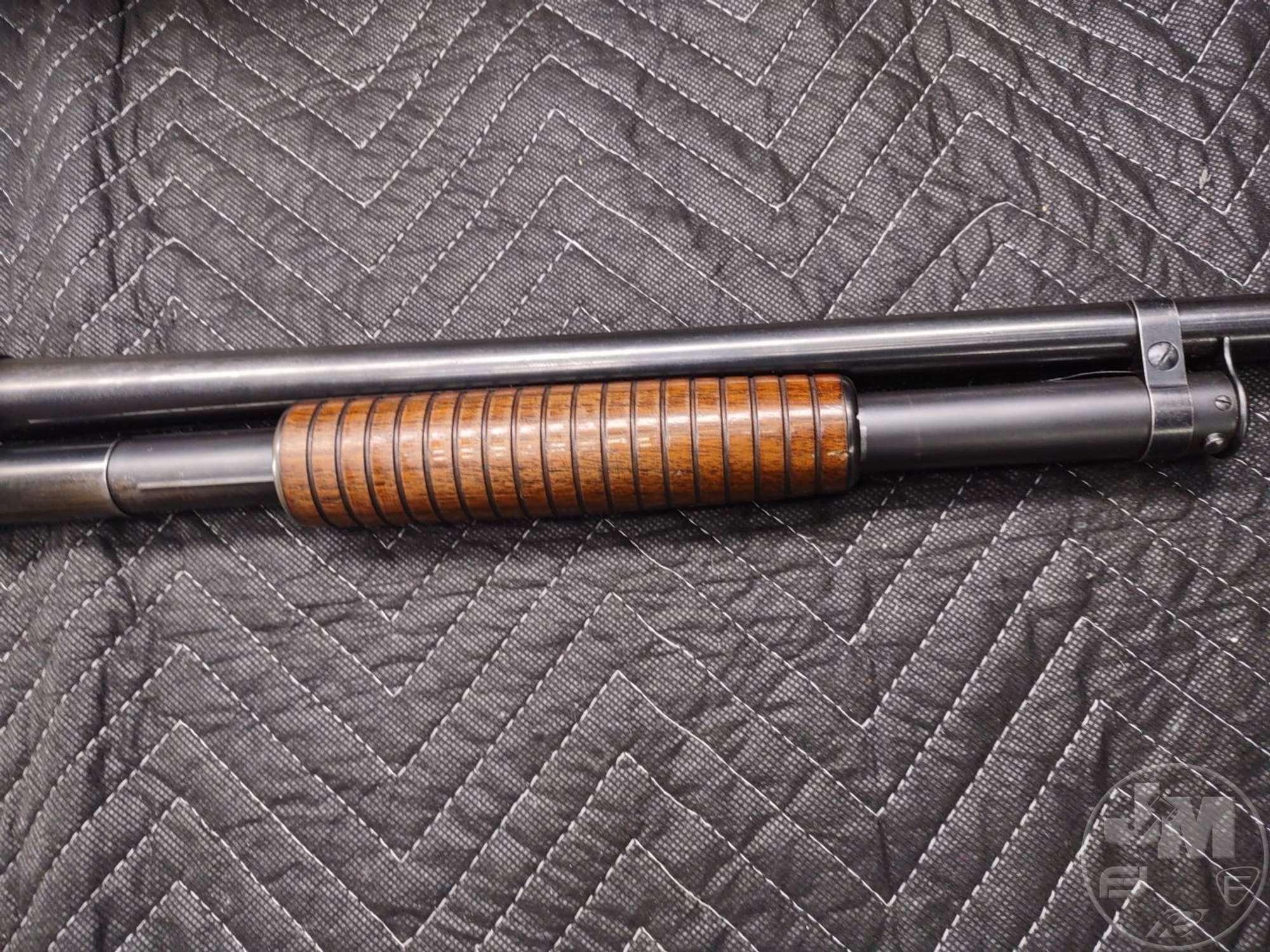 1946 WINCHESTER ARMS MODEL 12 12 GAUGE SN: 1020005