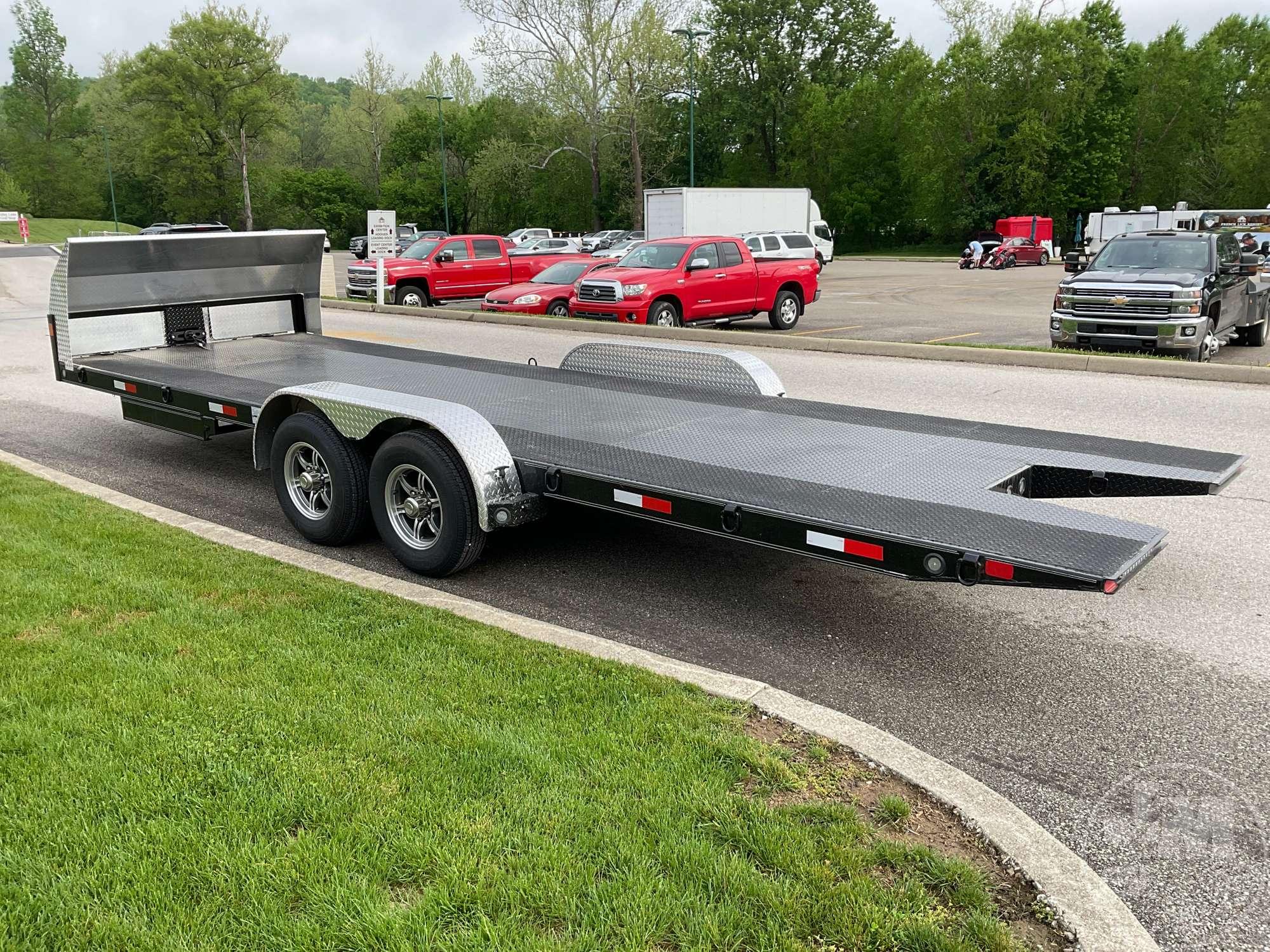 2025 TRAX VIN: 55KF1AJ2XS1000976 24' FULLY HYDROLIC TILT UP AND DOWN