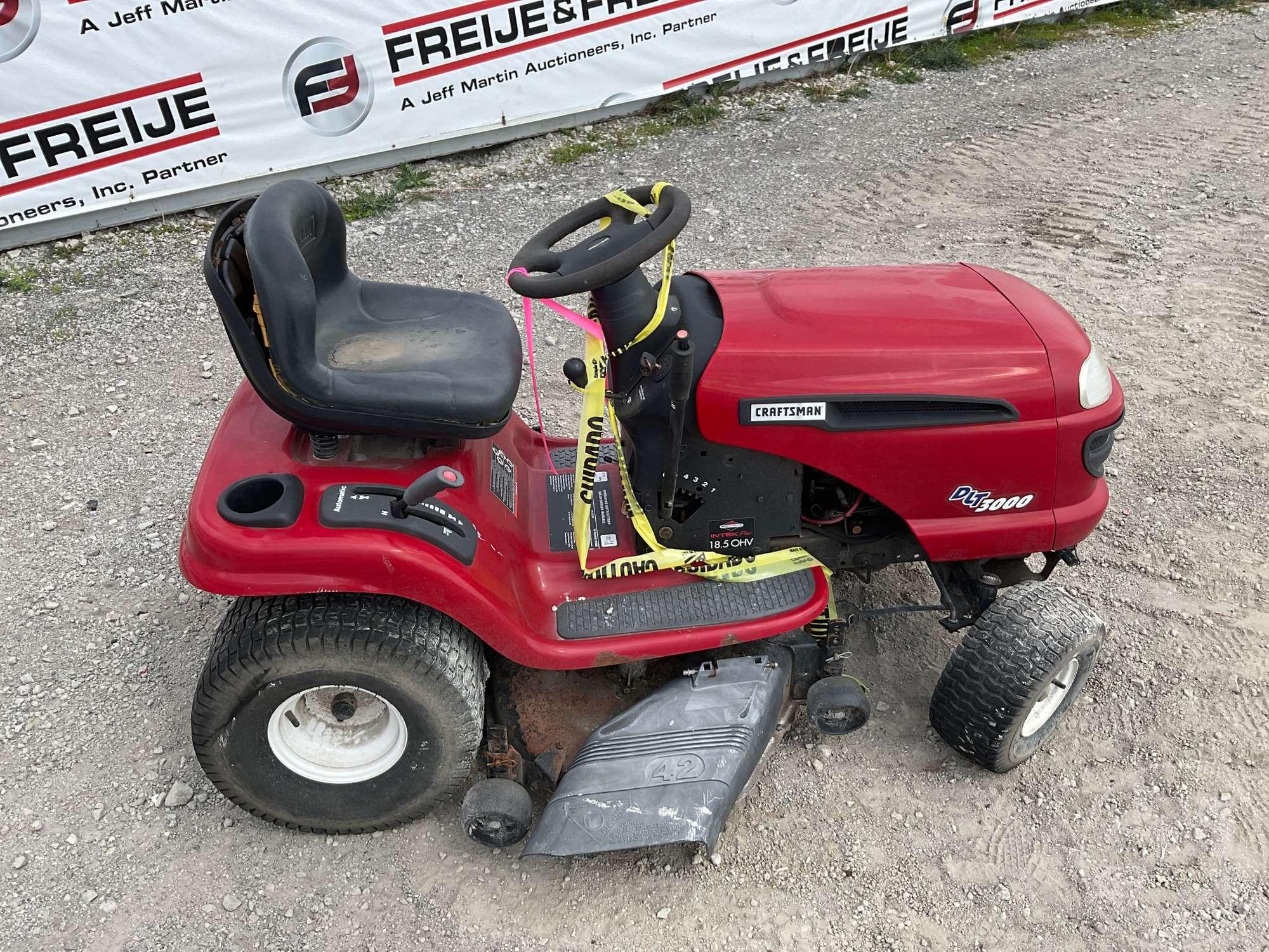 CRAFTSMAN DLT 3000 RIDING MOWER