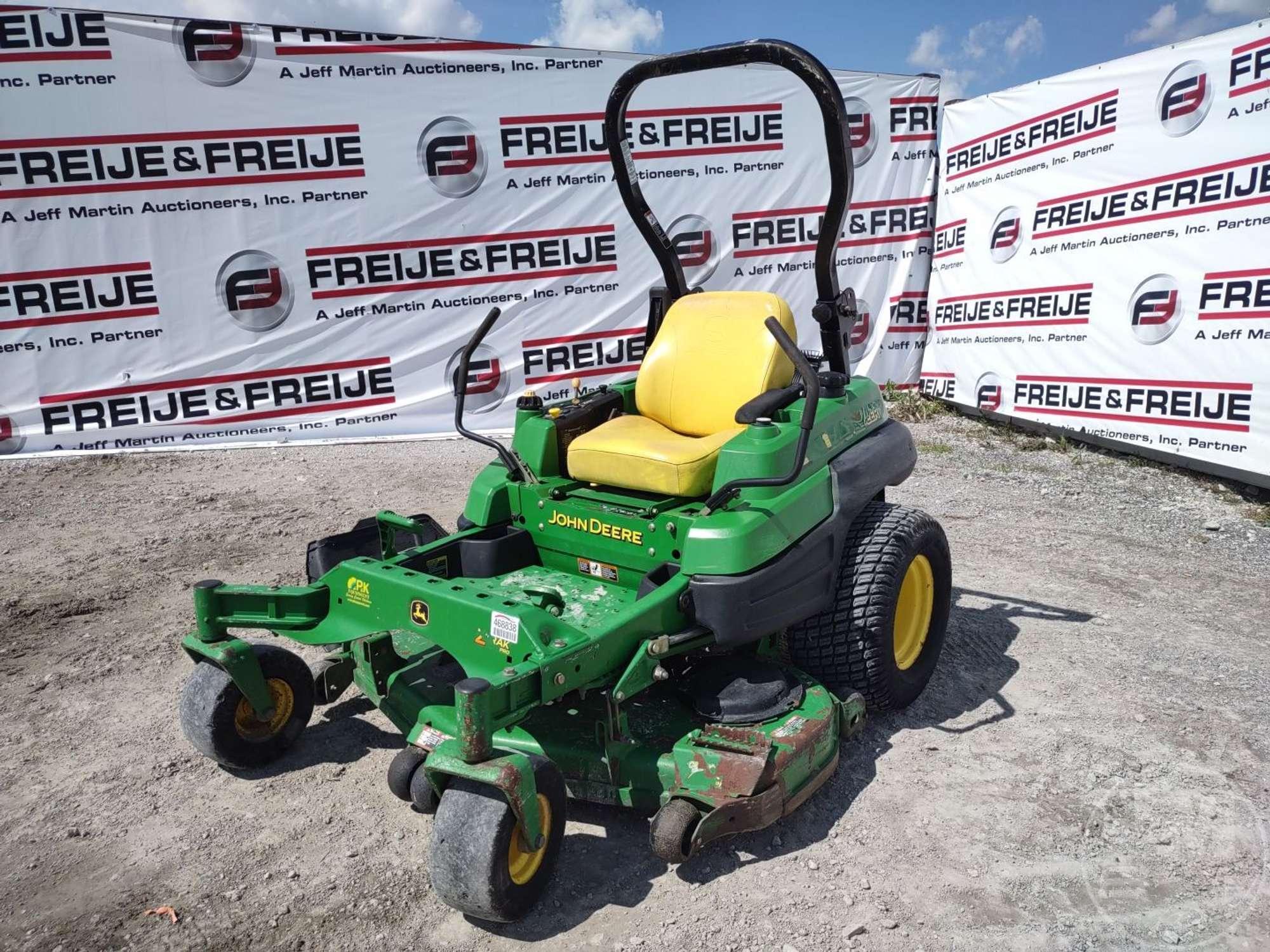 2009 JOHN DEERE Z820A ZERO TURN SN: TC820AK020713