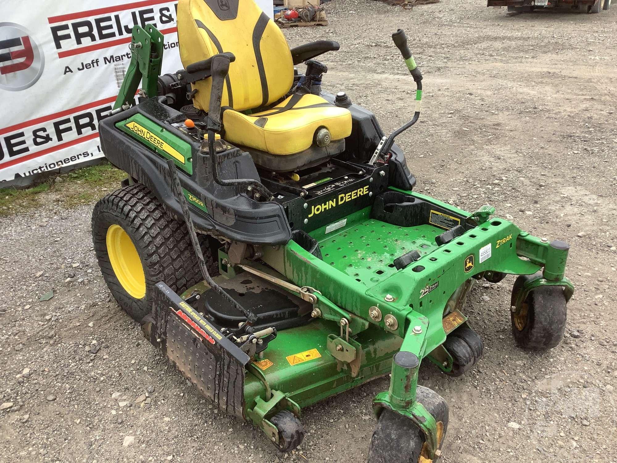2021 JOHN DEERE Z 950 R ZERO TURN SN: 1TC950RCEMT100105