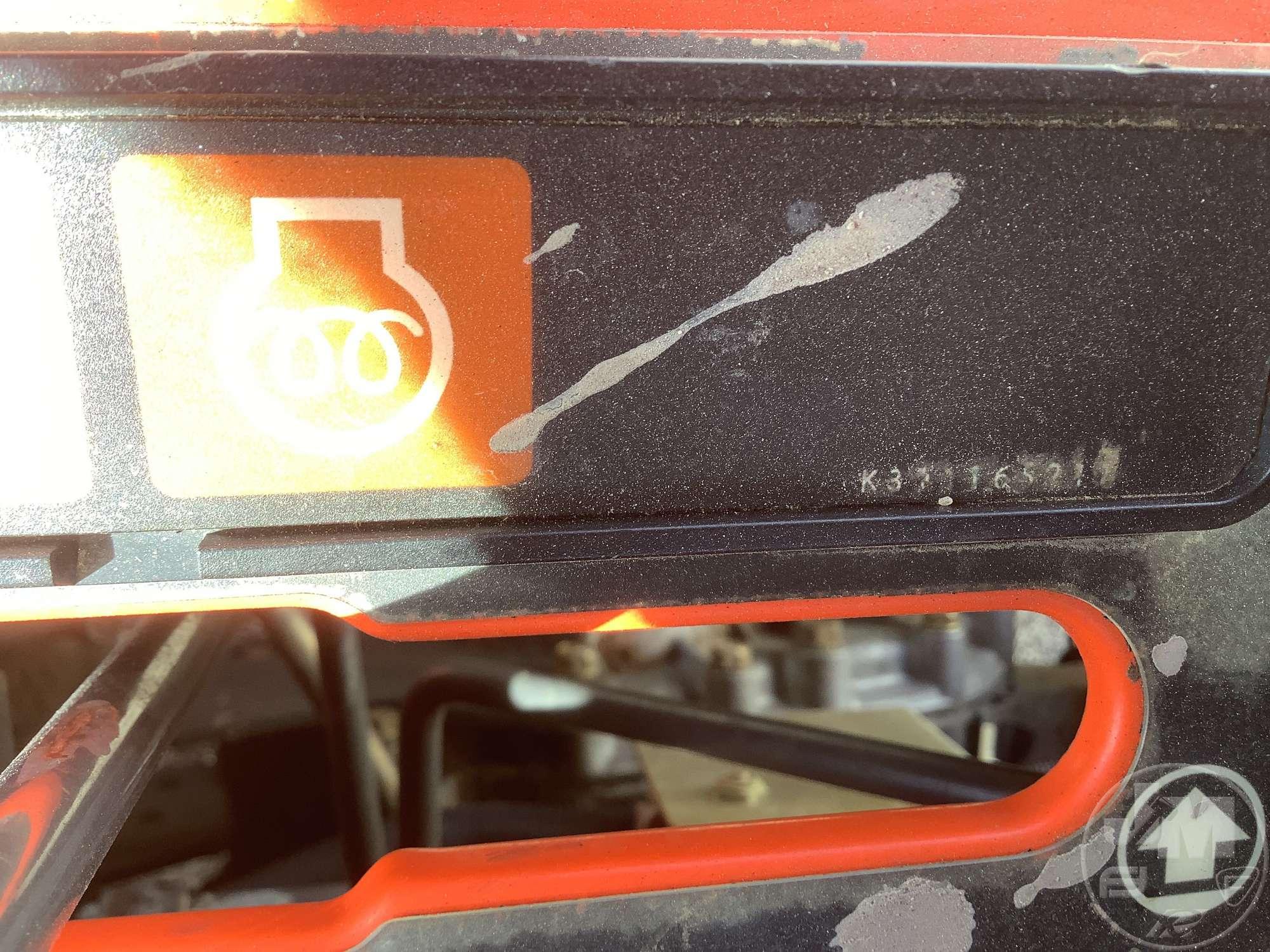 KUBOTA ZD28 ZERO TURN SN: 63733