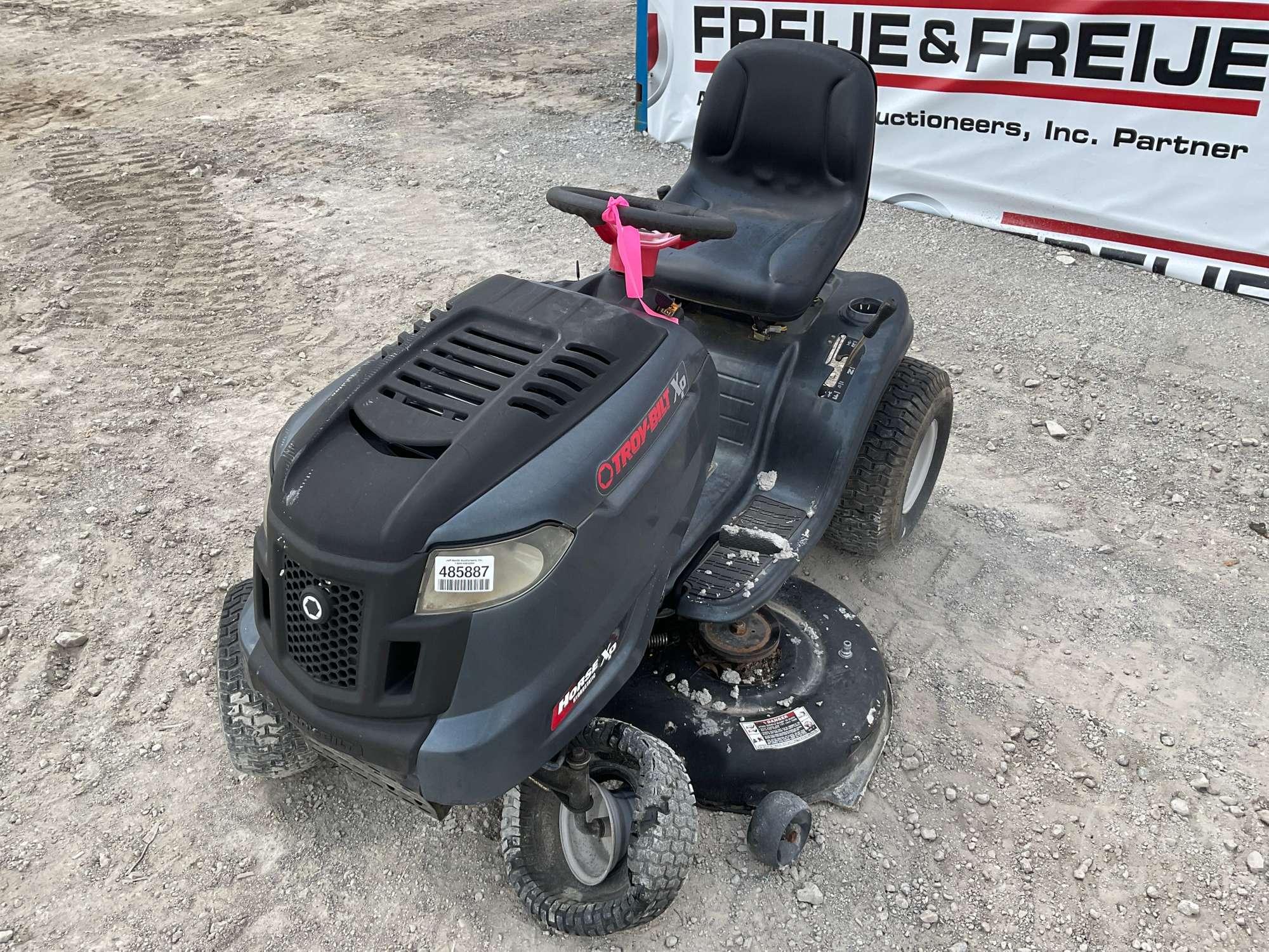 2012 TROY-BILT XP RIDING MOWER SN: 1A252B30019