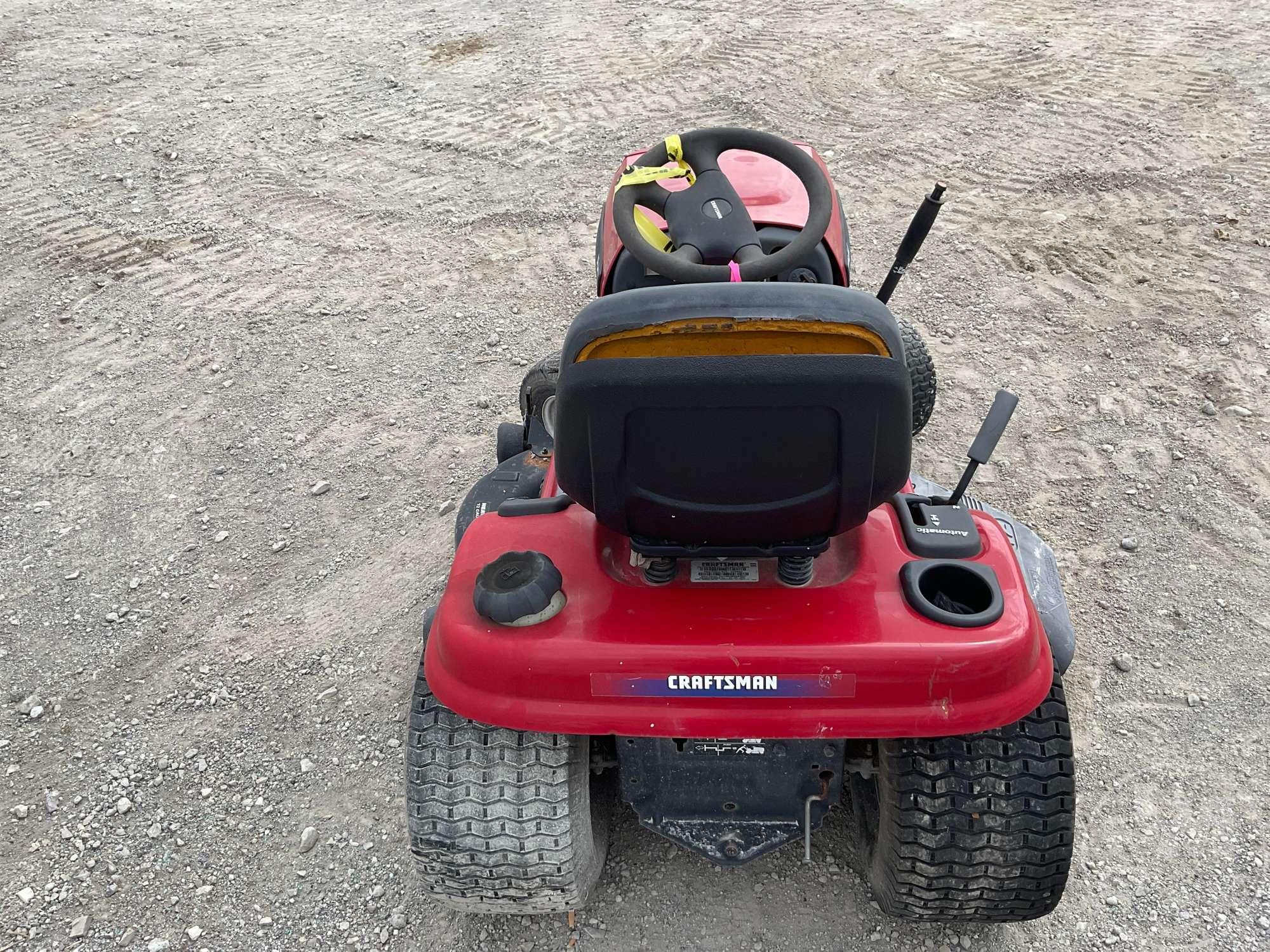 CRAFTSMAN DLT 3000 RIDING MOWER