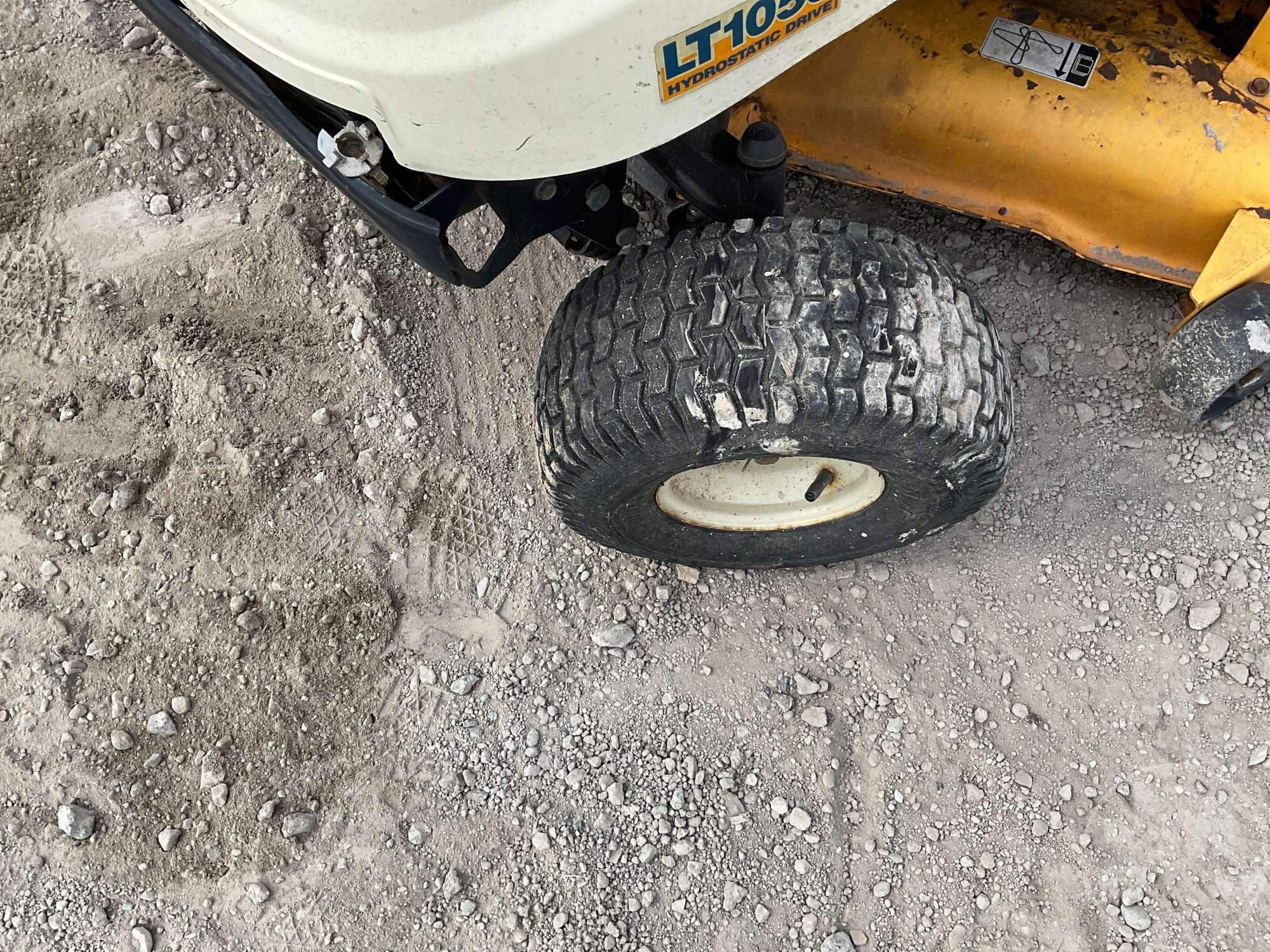 2006 CUB CADET LT1050 RIDING MOWER SN: 1K206H10644