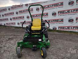 JOHN DEERE Z915E ZERO TURN SN: 1TC915EAJKT070461