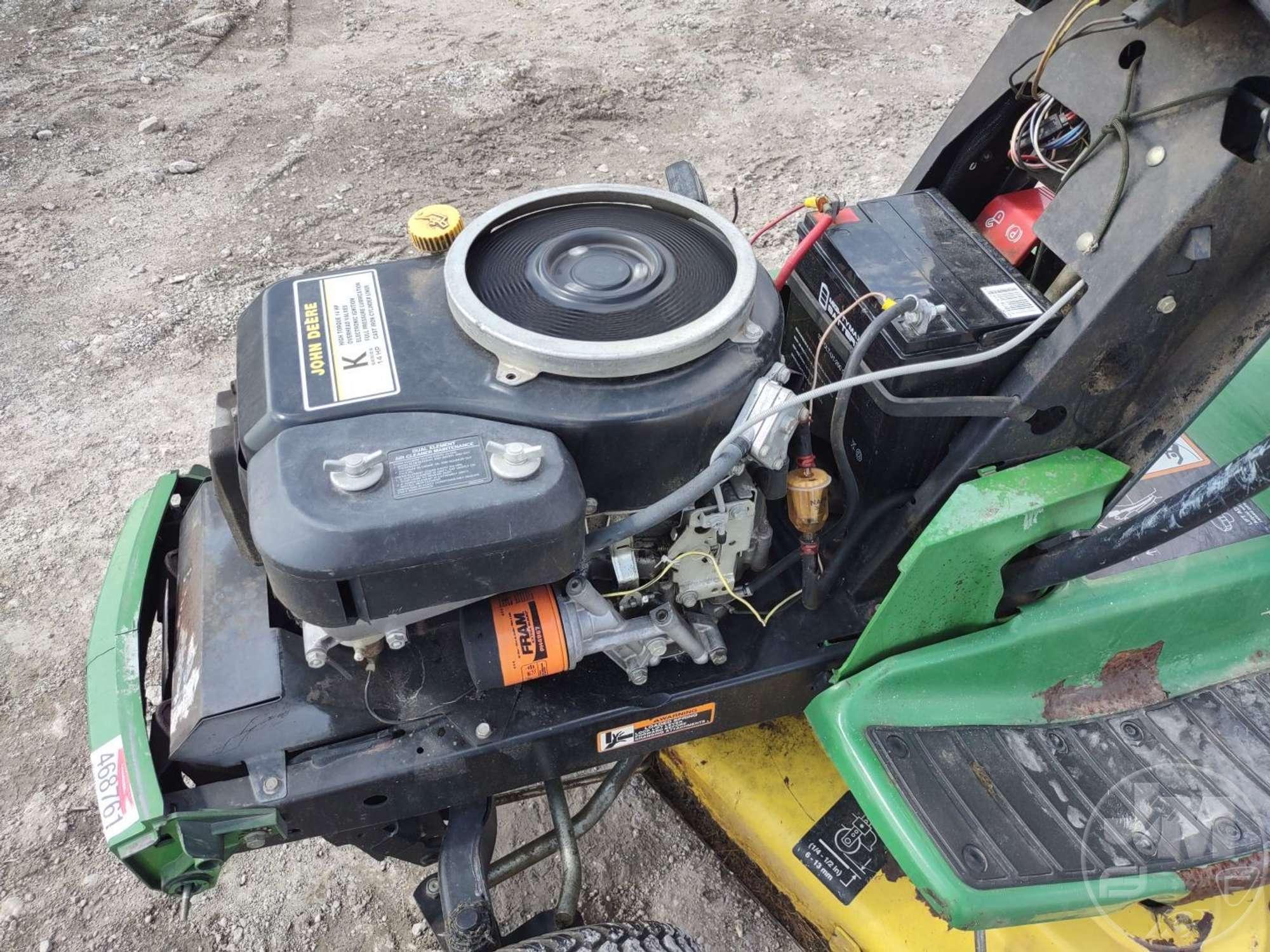 1996 JOHN DEERE LX176 RIDING MOWER SN: M0L176B160074