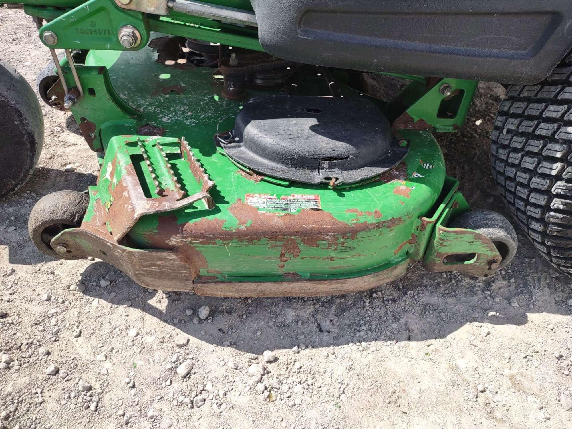 2009 JOHN DEERE Z820A ZERO TURN SN: TC820AK020713