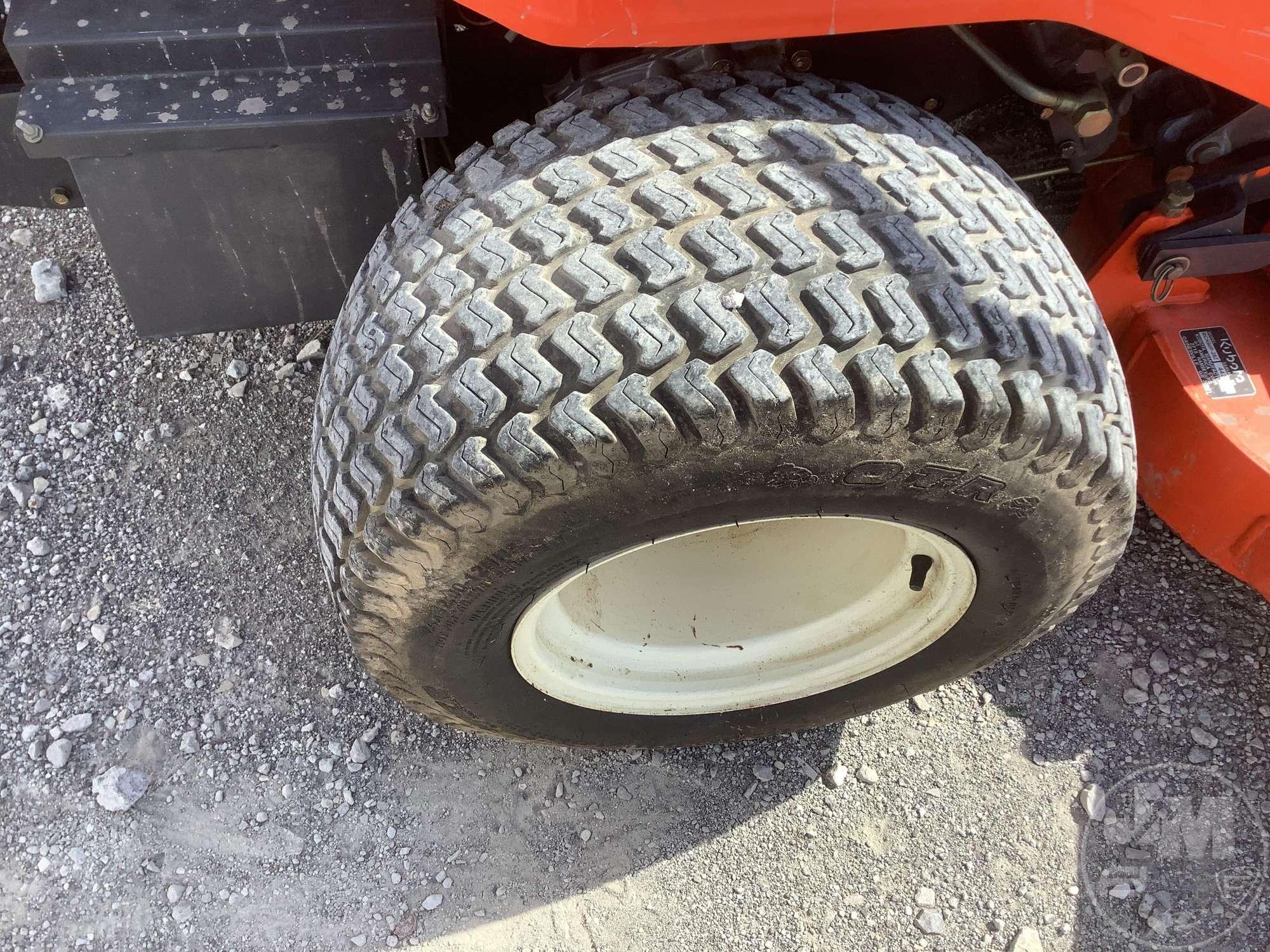 KUBOTA ZD28 ZERO TURN SN: 63733