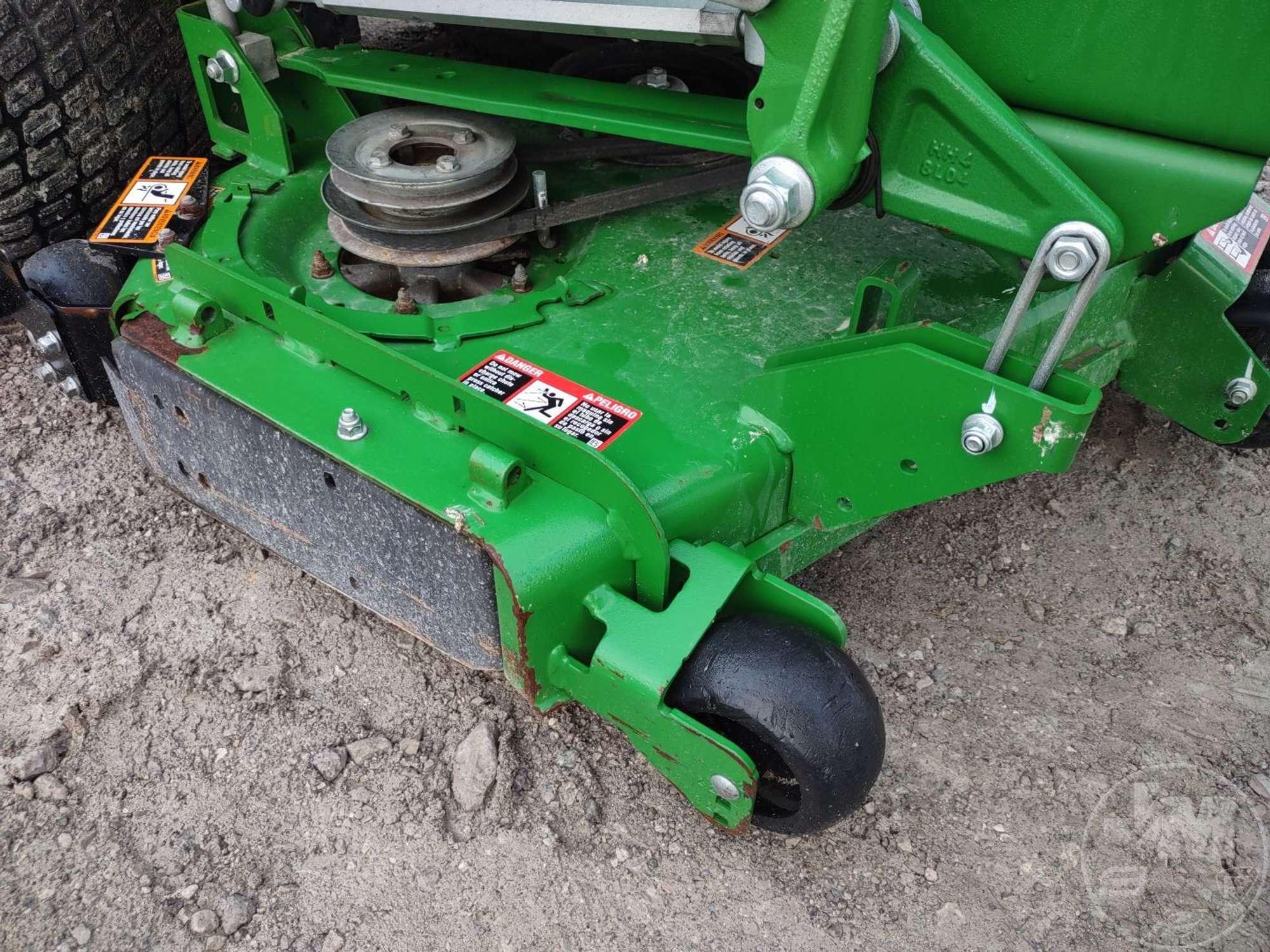 JOHN DEERE Z915E ZERO TURN SN: 1TC915EAJKT070461