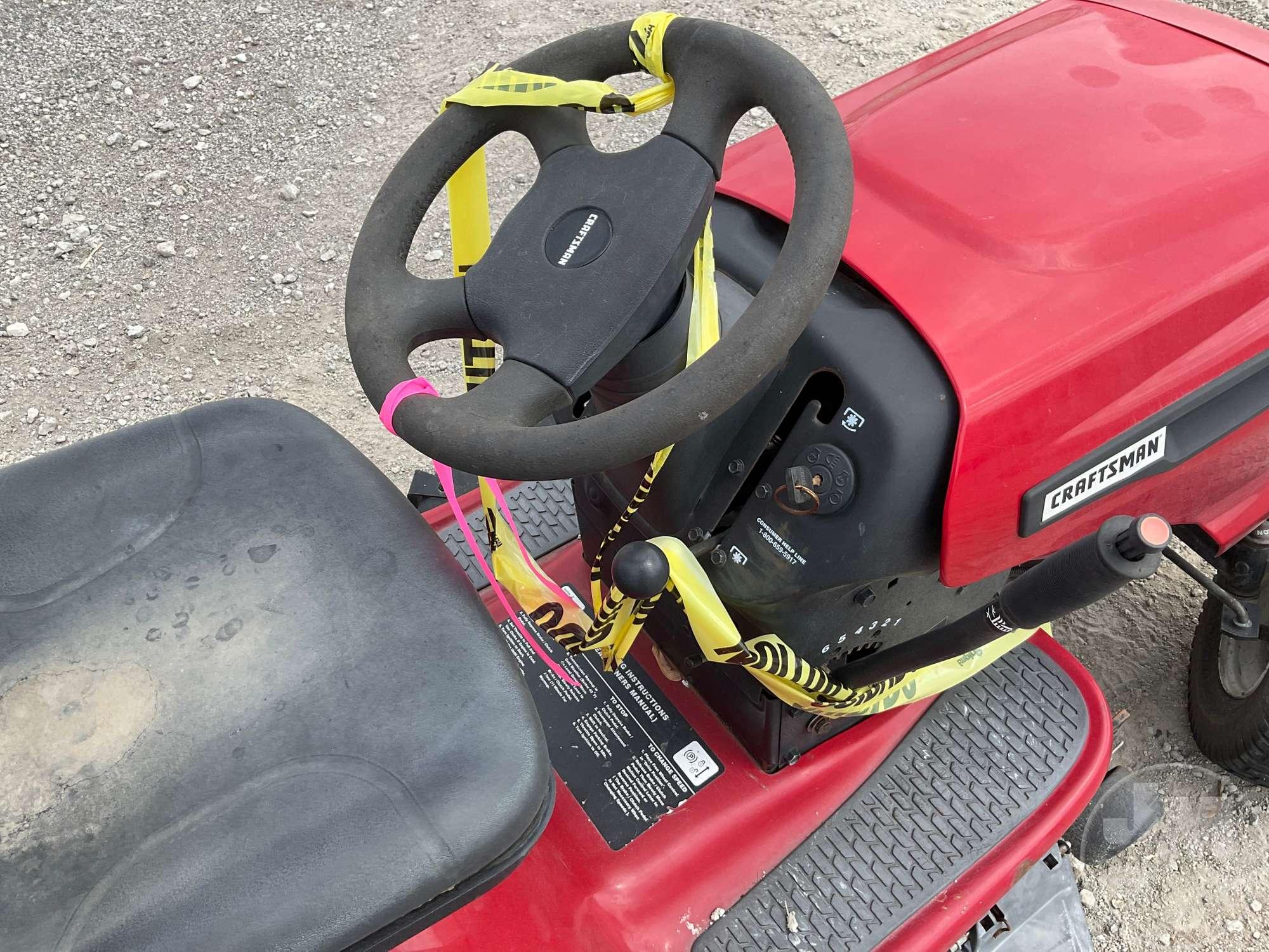 CRAFTSMAN DLT 3000 RIDING MOWER